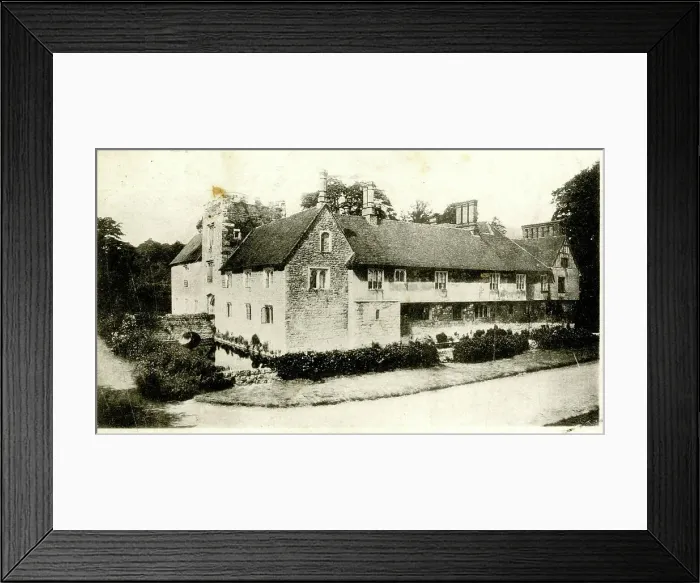 Framed Print : Ightham Mote, Kent, medieval manor house Framed Print : Ightham Mote, Kent, medieval manor house