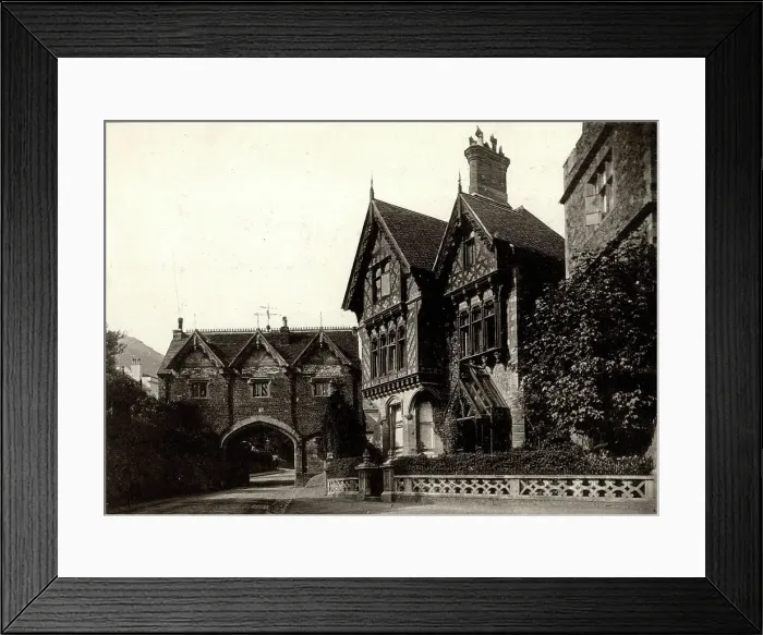 Framed Print : The Abbey Gateway, Malvern, Worcestershire Framed Print : The Abbey Gateway, Malvern, Worcestershire