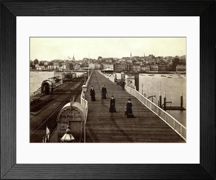 Framed Print : Ryde Pier, Isle of Wight Framed Print : Ryde Pier, Isle of Wight