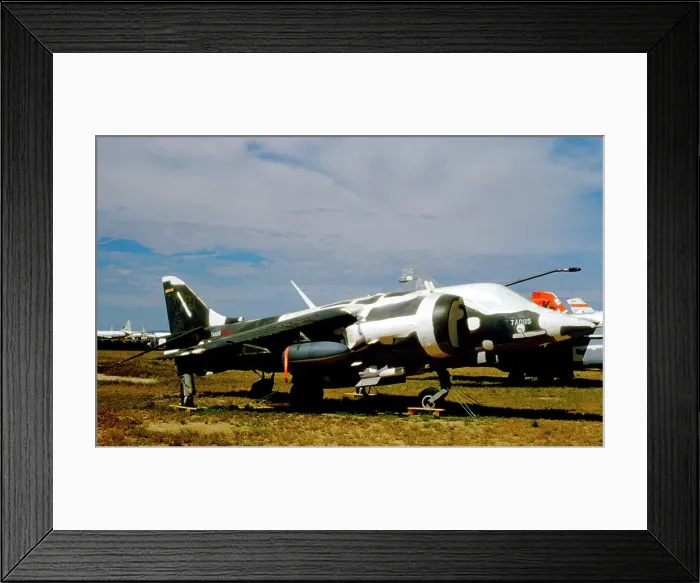Framed Print : Hawker Siddeley AV-8C Harrier Framed Print : Hawker Siddeley AV-8C Harrier