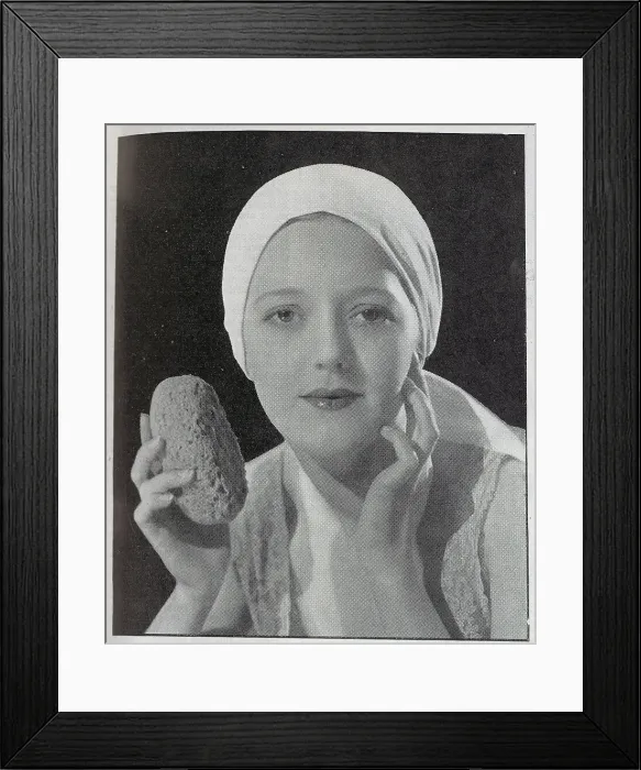 Framed Print : Advert for Cyclax, a cosmetic brand established in 1896 by Frances Hemming. Date: 1932 Framed Print : Advert for Cyclax, a cosmetic brand established in 1896 by Frances Hemming. Date: 1932