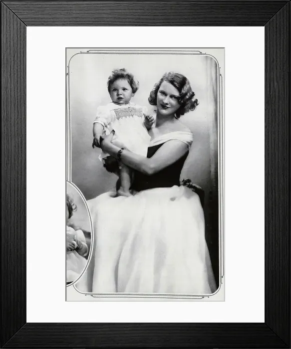 Framed Print : Lady Dufferin & Ava with son Framed Print : Lady Dufferin & Ava with son
