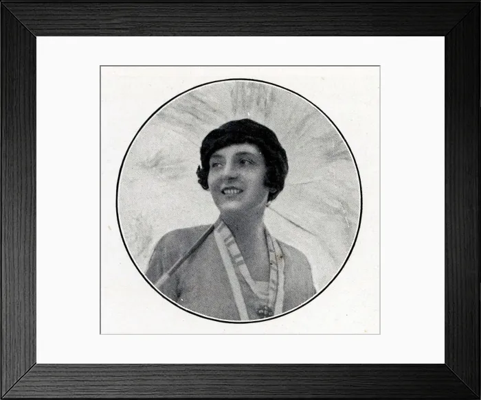 Framed Print : Smith's Weekly Photograph Advert Framed Print : Smith's Weekly Photograph Advert