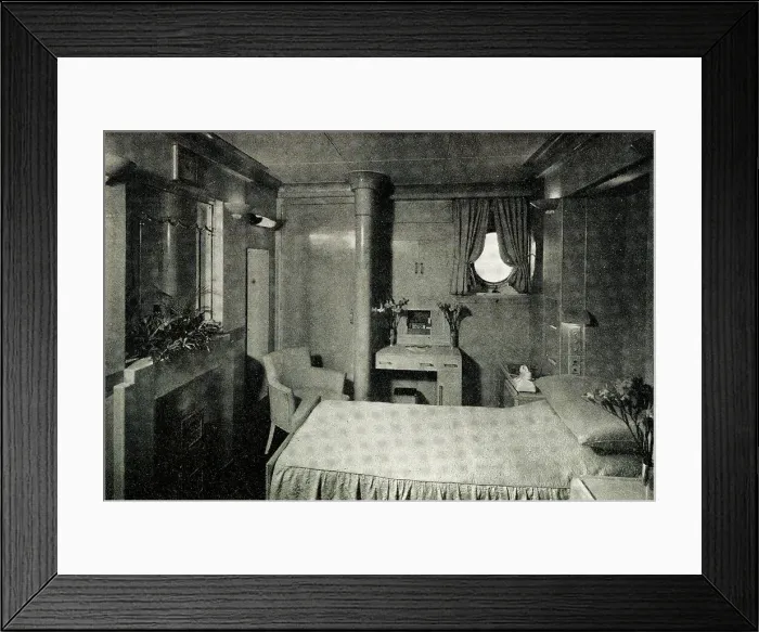Framed Print : RMS Queen Mary, Single Bedroom Framed Print : RMS Queen Mary, Single Bedroom