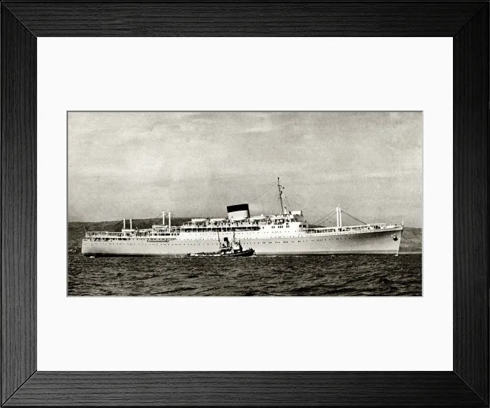 Framed Print : MV Bloemfontein Castle, Union Castle Line Framed Print : MV Bloemfontein Castle, Union Castle Line