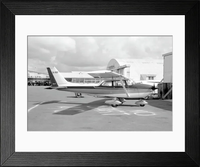 Framed Print : Cessna 172K Skyhawk ZK-DEP Framed Print : Cessna 172K Skyhawk ZK-DEP