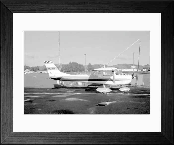 Framed Print : Cessna 150 Aerobat ZK-DAV Framed Print : Cessna 150 Aerobat ZK-DAV