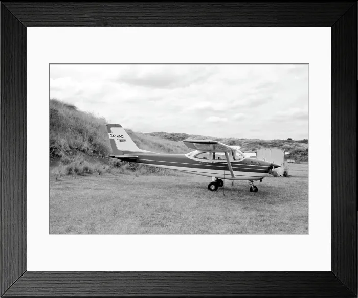 Framed Print : Cessna 172I Skyhawk ZK-CXD Framed Print : Cessna 172I Skyhawk ZK-CXD