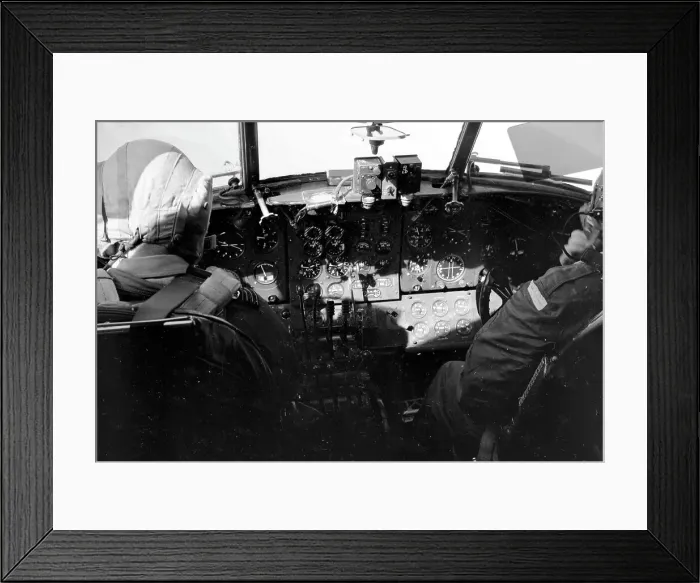 Framed Print : Cockpit of Vickers Varsity T. 1 WJ949 Framed Print : Cockpit of Vickers Varsity T. 1 WJ949