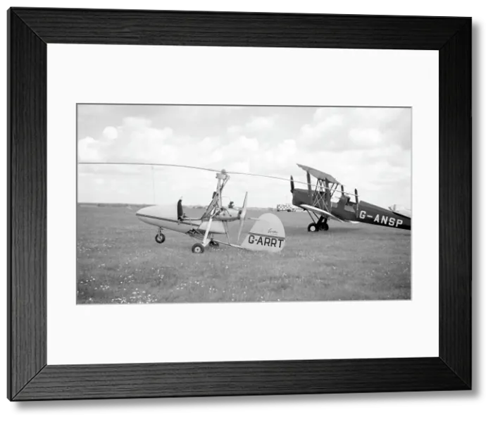 Framed Print : Wallis WA. 116-MC G-ARRT & Tiger Moth G-ANSP Framed Print : Wallis WA. 116-MC G-ARRT & Tiger Moth G-ANSP
