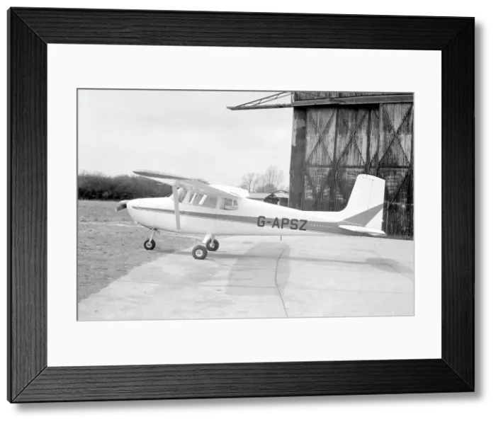 Framed Print : Cessna 172 G-APSZ Framed Print : Cessna 172 G-APSZ