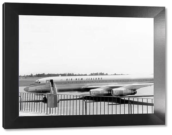 Douglas DC-8-52 ZK-NZA - Air New Zealand