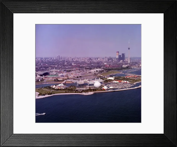 Framed Print : Toronto, Ontario, Canada - Aerial View of the City Framed Print : Toronto, Ontario, Canada - Aerial View of the City