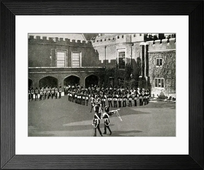 Framed Print : Changing the Guard at St James's Palace, London Framed Print : Changing the Guard at St James's Palace, London