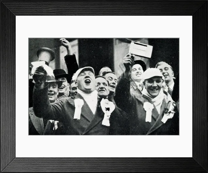 Framed Print : Manchester City football fans in London for Millwall match Framed Print : Manchester City football fans in London for Millwall match