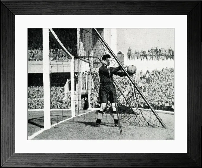 Framed Print : Middleton, Sunderland goalkeeper, during match Framed Print : Middleton, Sunderland goalkeeper, during match
