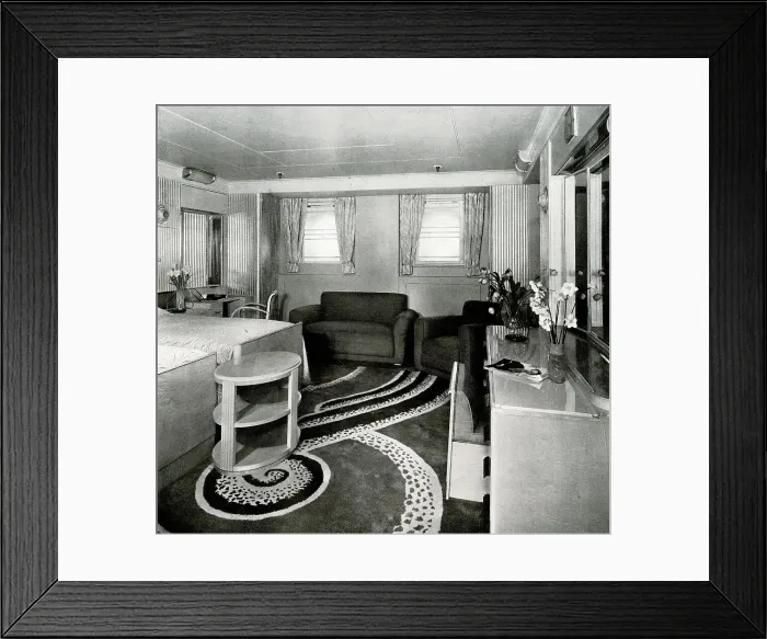 Framed Print : RMS Queen Mary, Sitting Room with beds, Cabin Section Framed Print : RMS Queen Mary, Sitting Room with beds, Cabin Section