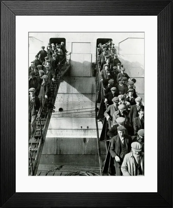 Framed Print : RMS Queen Mary, some of the shipbuilders in Glasgow Framed Print : RMS Queen Mary, some of the shipbuilders in Glasgow