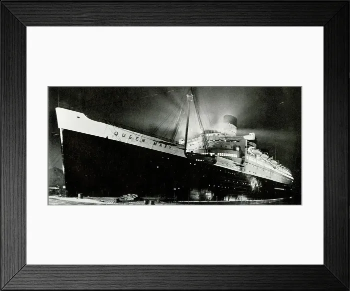 Framed Print : RMS Queen Mary bathed in floodlight before launch Framed Print : RMS Queen Mary bathed in floodlight before launch