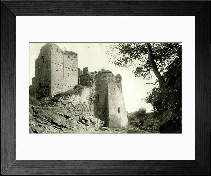 Framed Print : Keep and south east tower, Goodrich Castle, Herefordshire Framed Print : Keep and south east tower, Goodrich Castle, Herefordshire