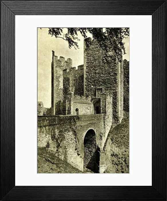 Framed Print : Main entrance, Framlingham Castle, Suffolk
