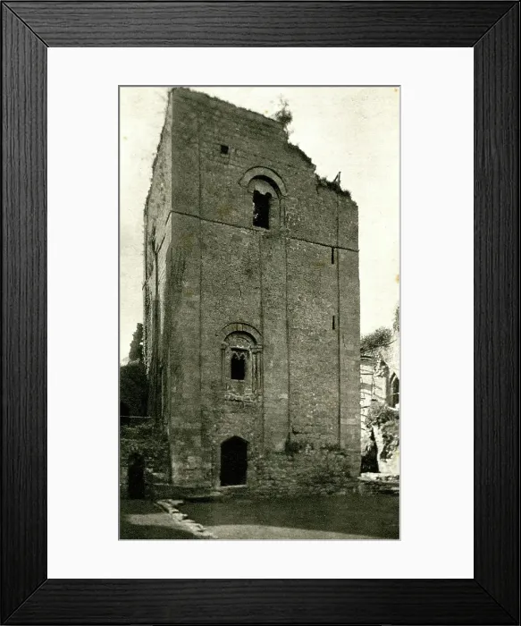 Framed Print : North side of Keep, Goodrich Castle, Herefordshire Framed Print : North side of Keep, Goodrich Castle, Herefordshire