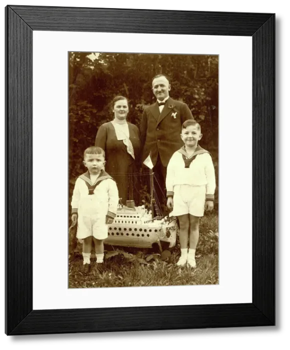 Framed Print : German parents with two sons in sailor suits, WW1 Framed Print : German parents with two sons in sailor suits, WW1