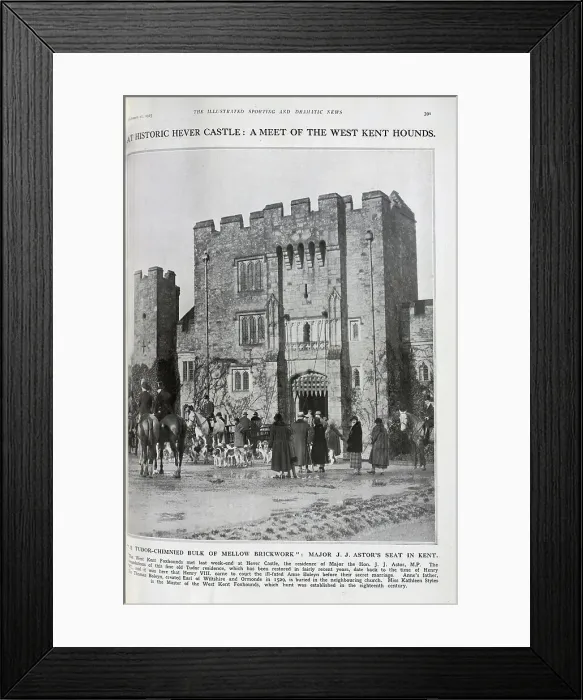 Framed Print : Hunt Meet at Hever Castle Framed Print : Hunt Meet at Hever Castle