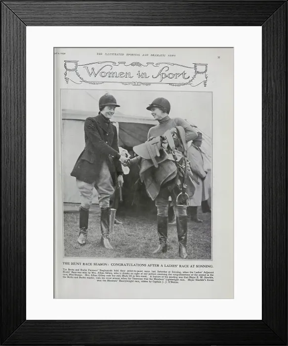 Framed Print : Ladies Race at Sonning Framed Print : Ladies Race at Sonning