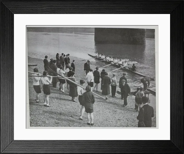 Framed Print : Rowing from Newnham College Framed Print : Rowing from Newnham College