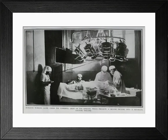 Framed Print : surgical operation, Paris Framed Print : surgical operation, Paris