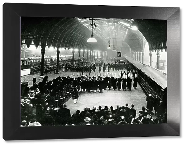 Funeral of King George V, coffin put on train at Paddington