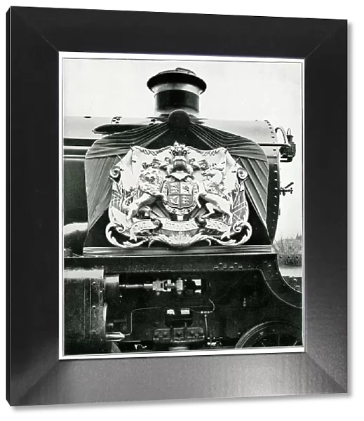 GWR Windsor Castle locomotive with Royal Coat of Arms