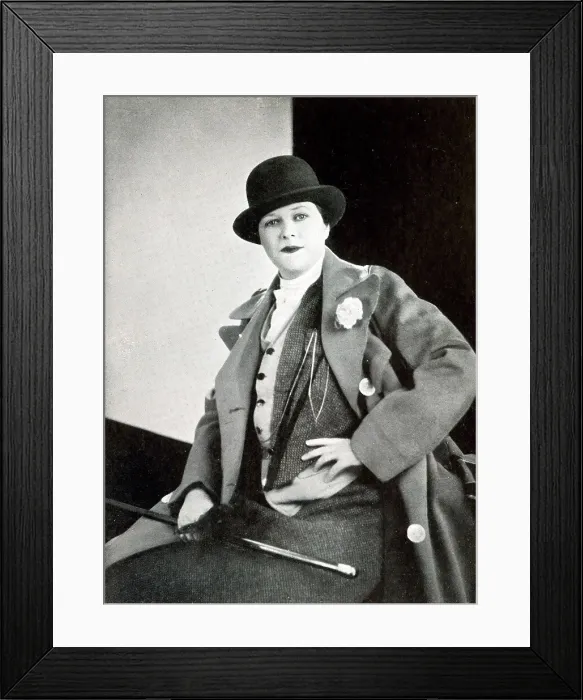 Framed Print : Marie Lohr as Georgina Tidman in Pinero's Dandy Dick Framed Print : Marie Lohr as Georgina Tidman in Pinero's Dandy Dick
