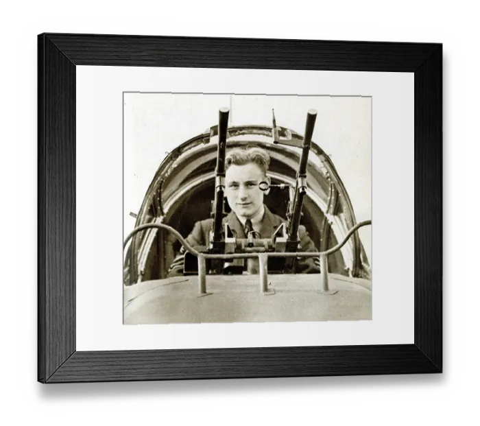 Framed Print : RAF Sergeant John Hannah VC in his gun cockpit, WW2 Framed Print : RAF Sergeant John Hannah VC in his gun cockpit, WW2