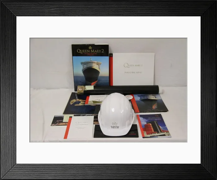 Framed Print : RMS Queen Mary 2 Cunard cruise liner Framed Print : RMS Queen Mary 2 Cunard cruise liner