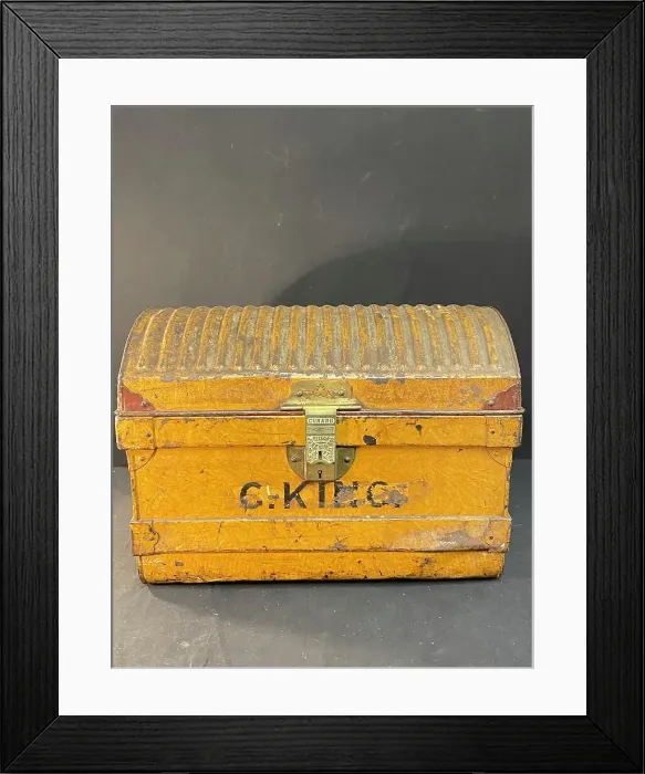 Framed Print : Cunard Line - emigrants tin trunk, stencilled G King Framed Print : Cunard Line - emigrants tin trunk, stencilled G King