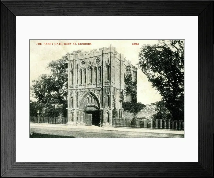 Framed Print : Abbey Gate, Bury St Edmunds, Suffolk Framed Print : Abbey Gate, Bury St Edmunds, Suffolk