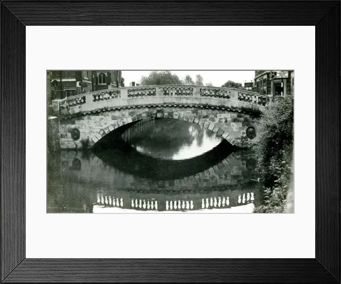 Framed Print : Stone Bridge, Chelmsford, Essex Framed Print : Stone Bridge, Chelmsford, Essex