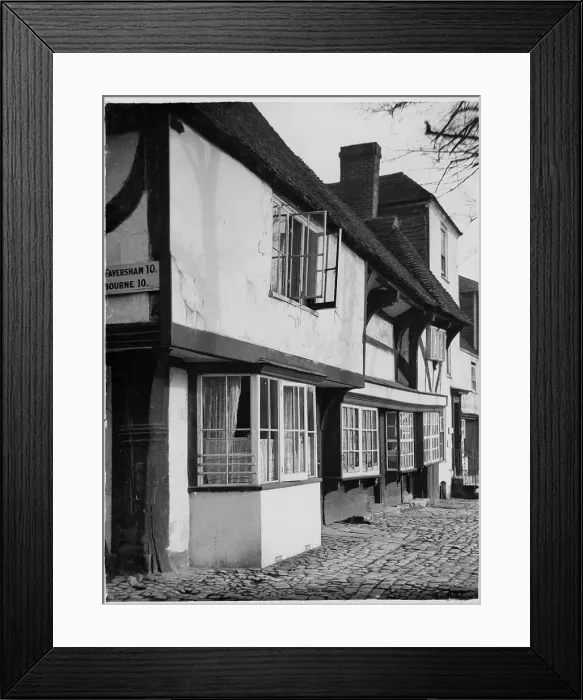 Framed Print : Lenham, Kent Framed Print : Lenham, Kent