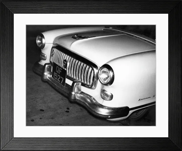 Framed Print : A Nash Metropolitan nose Framed Print : A Nash Metropolitan nose
