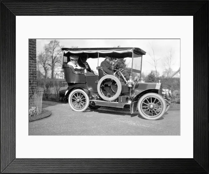 Framed Print : Edwardian family in their 1905 Albion Sedan Framed Print : Edwardian family in their 1905 Albion Sedan