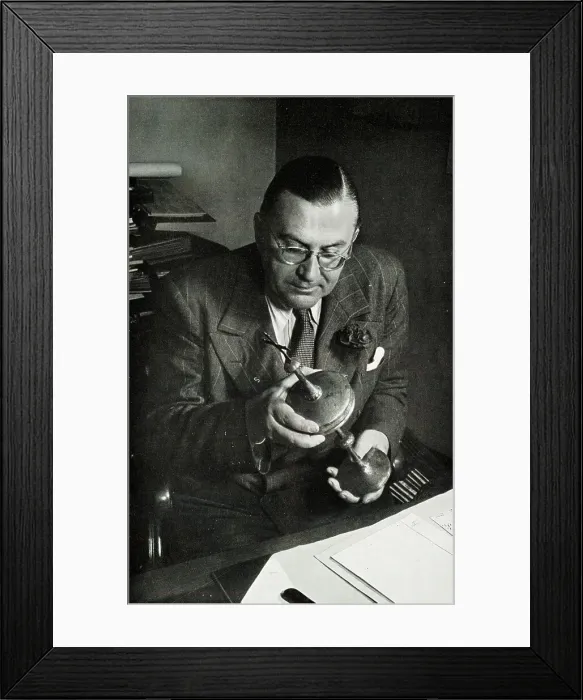 Framed Print : Leigh Ashton, British art historian and museum director Framed Print : Leigh Ashton, British art historian and museum director