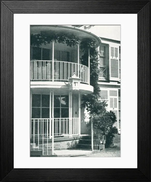 Framed Print : The White House At Shiplake Framed Print : The White House At Shiplake