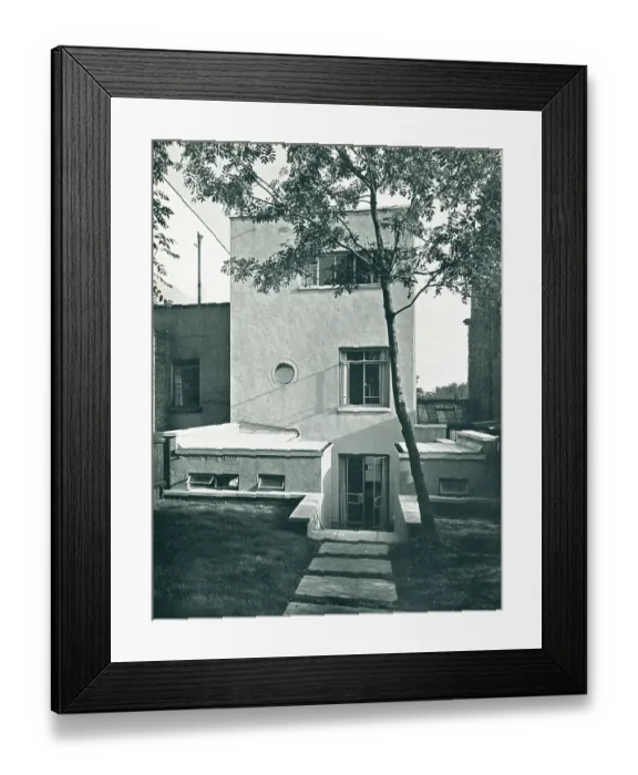 Framed Print : Modernist House, Downshire Hill, Hampstead Framed Print : Modernist House, Downshire Hill, Hampstead