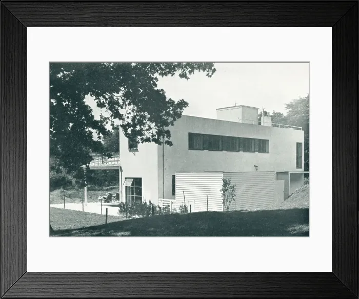 Framed Print : Modernist House, Penselwood, Somerset Framed Print : Modernist House, Penselwood, Somerset