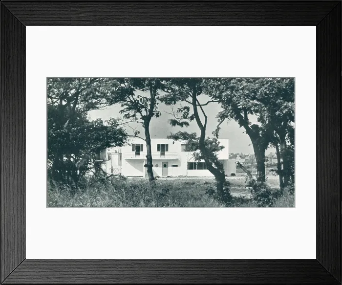 Framed Print : Modernist House, Frinton-On-Sea