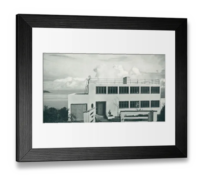 Framed Print : Modernist House, Carlyon Bay, Cornwall Framed Print : Modernist House, Carlyon Bay, Cornwall