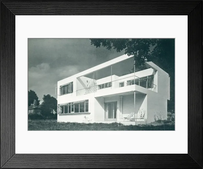 Framed Print : Modernist House, High Street, Iver Framed Print : Modernist House, High Street, Iver
