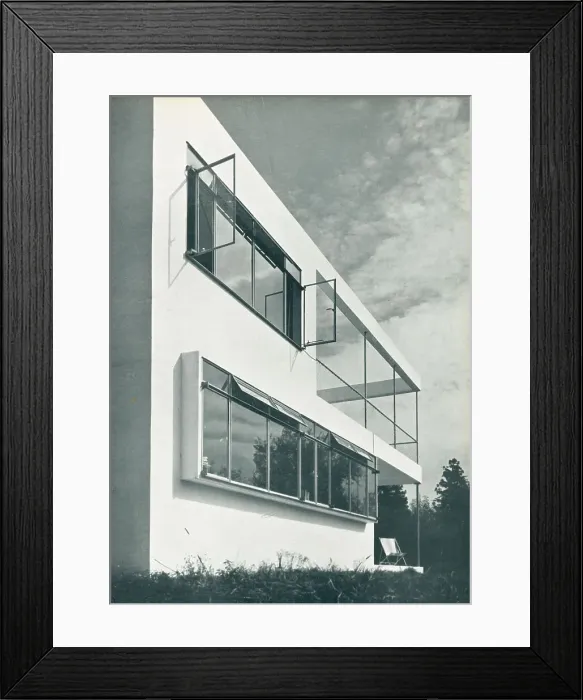 Framed Print : Modernist House, High Street, Iver Framed Print : Modernist House, High Street, Iver